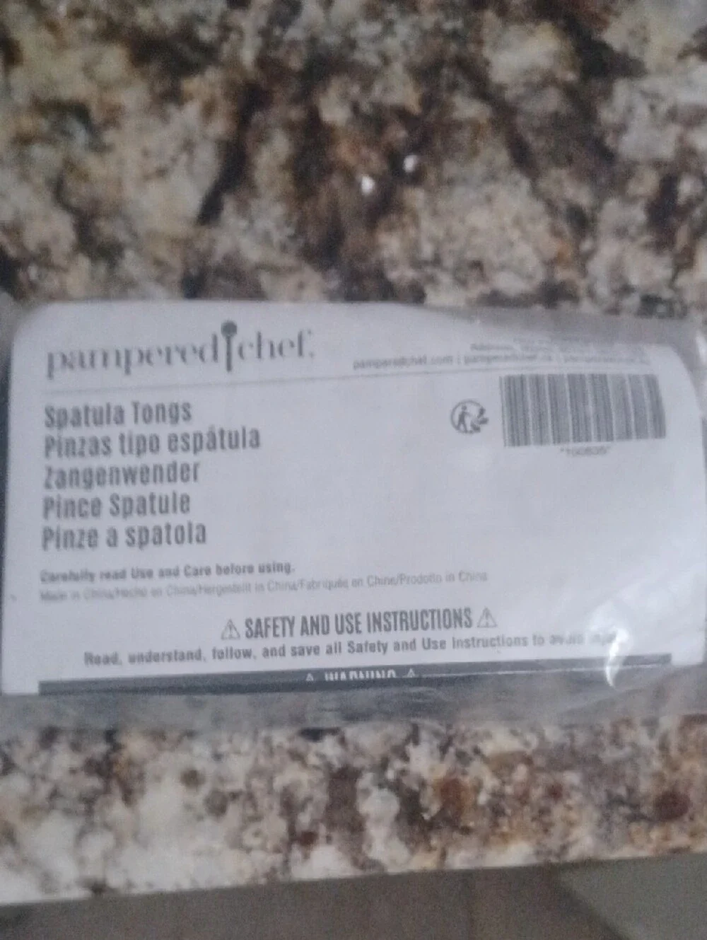 Pampered Chef Spatula Tongs - Black